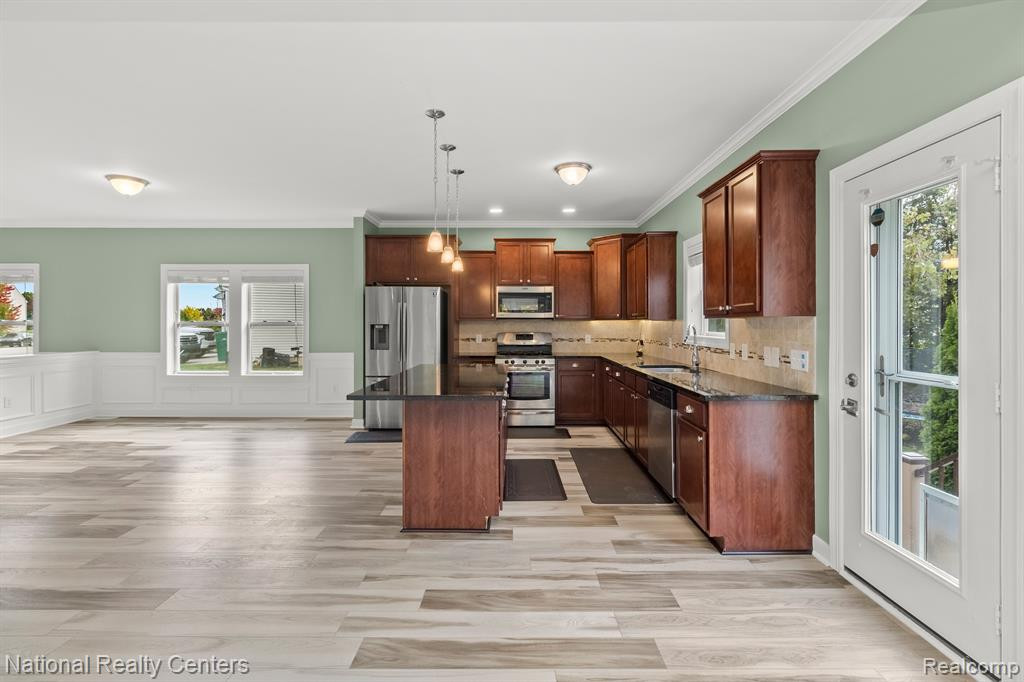 7002 WELLINGTON Lane, Ypsilanti, MI 48197 — Photo 11