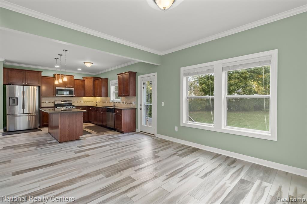 7002 WELLINGTON Lane, Ypsilanti, MI 48197 — Photo 14