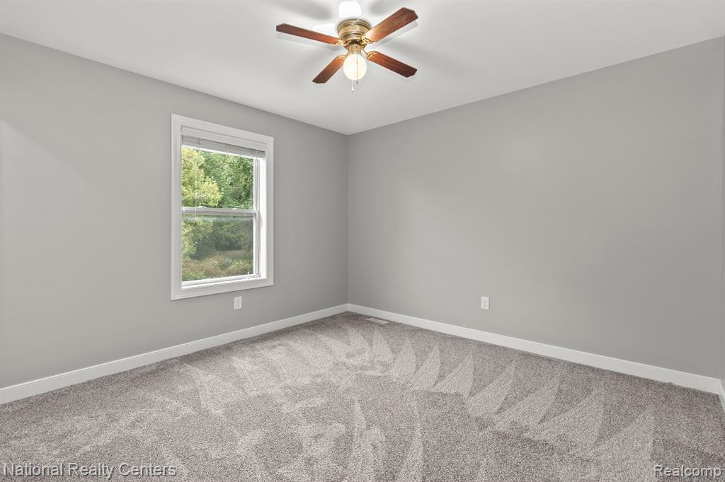 7002 WELLINGTON Lane, Ypsilanti, MI 48197 — Photo 18