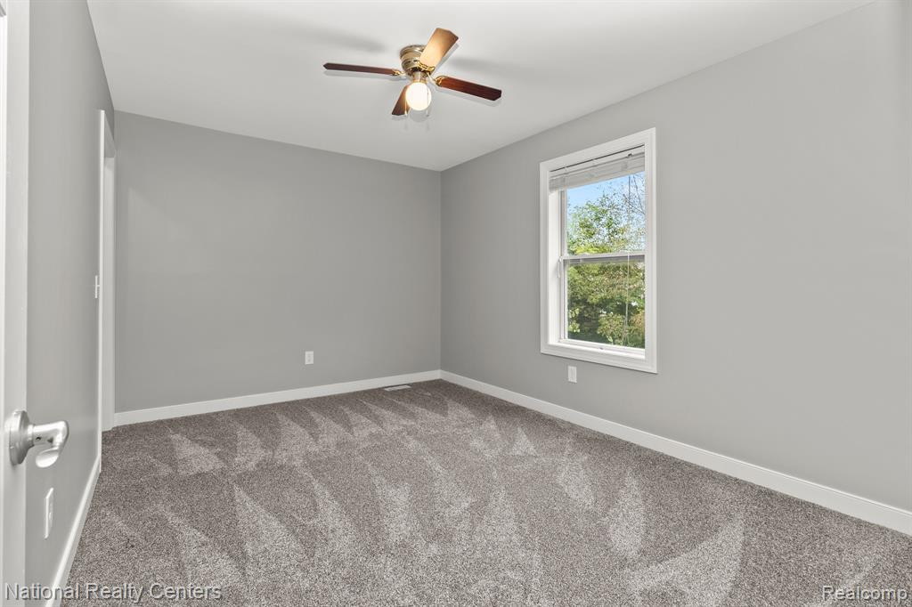 7002 WELLINGTON Lane, Ypsilanti, MI 48197 — Photo 21