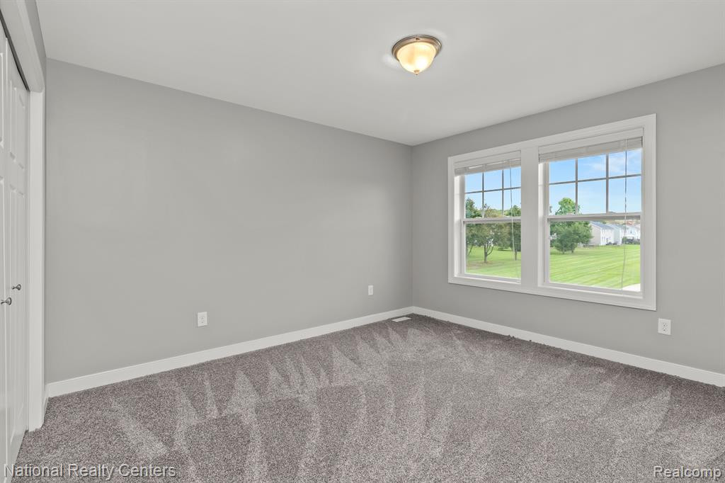 7002 WELLINGTON Lane, Ypsilanti, MI 48197 — Photo 33