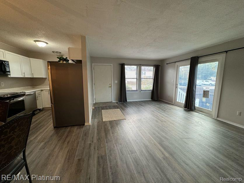2840 ROUNDTREE Boulevard, Ypsilanti, MI 48197 — Photo 2