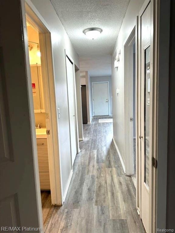 2840 ROUNDTREE Boulevard, Ypsilanti, MI 48197 — Photo 9