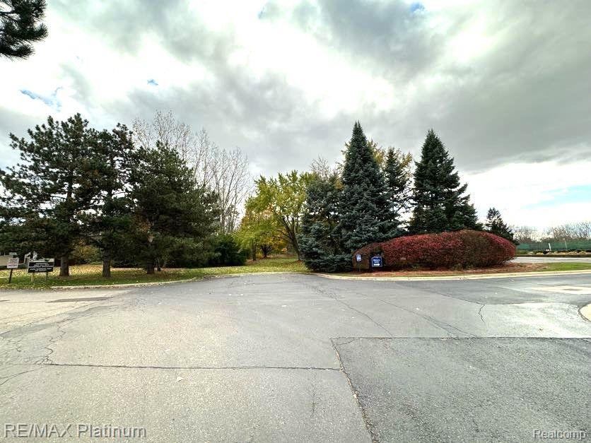 2840 ROUNDTREE Boulevard, Ypsilanti, MI 48197 — Photo 26