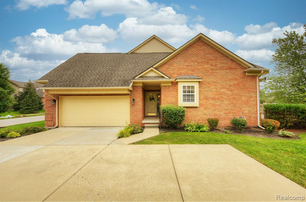 48579 Oak Bridge Drive, Canton, MI 48188 — Photo 2