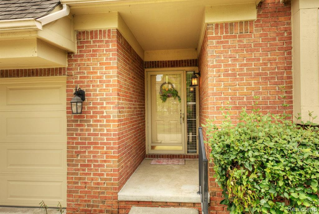 48579 Oak Bridge Drive, Canton, MI 48188 — Photo 3
