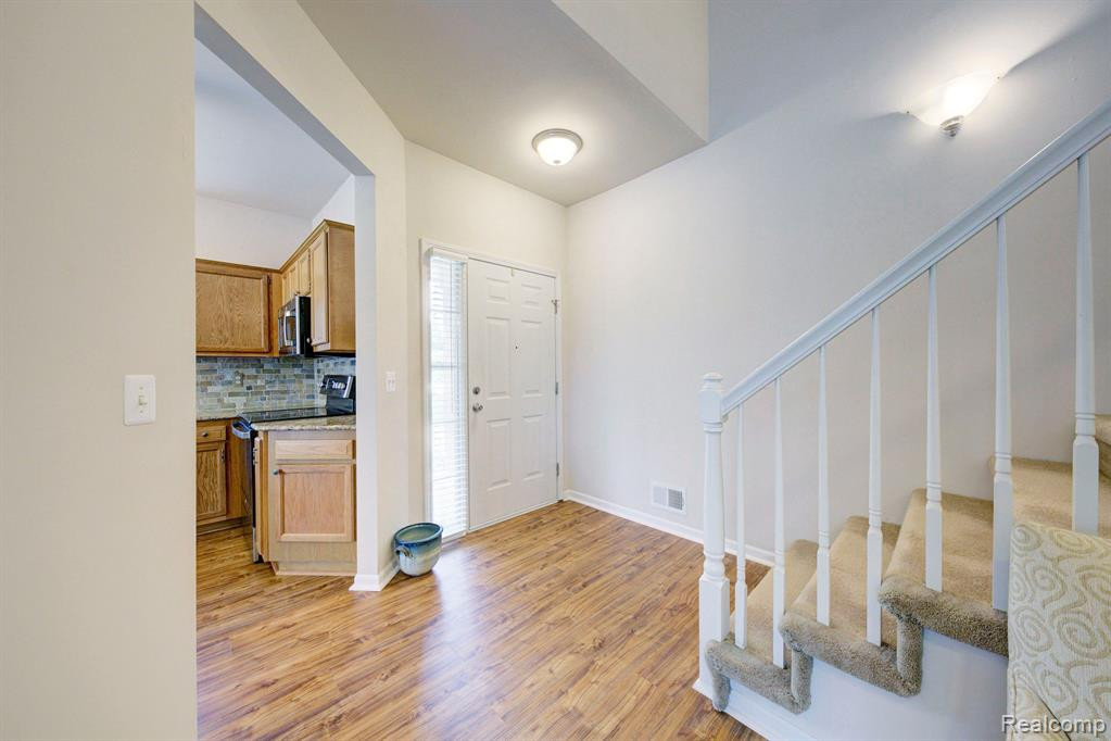48579 Oak Bridge Drive, Canton, MI 48188 — Photo 4