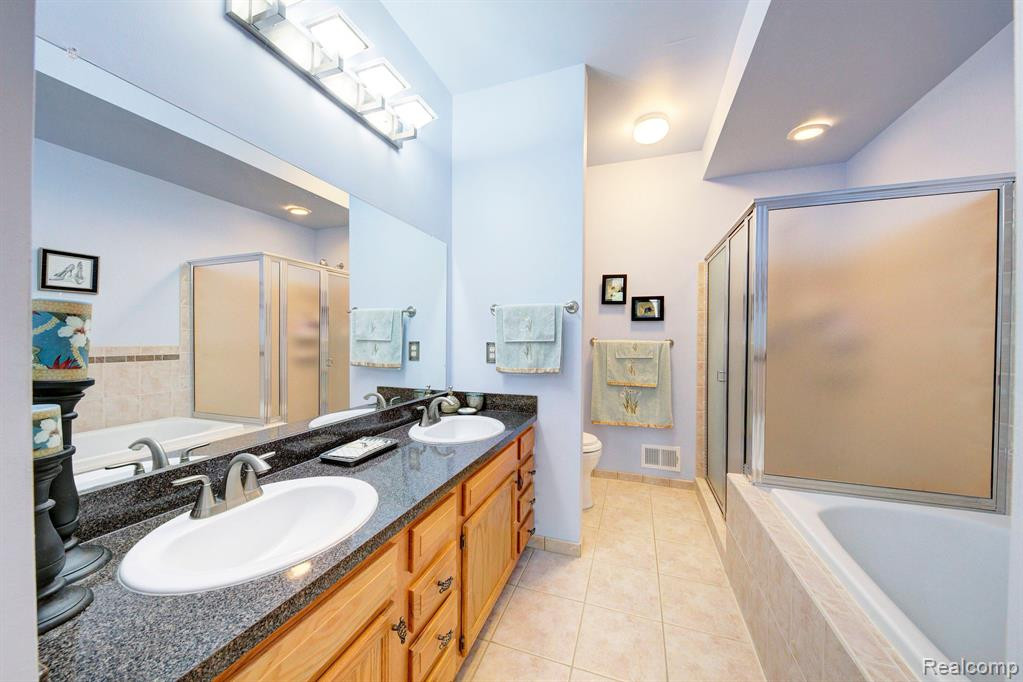 48579 Oak Bridge Drive, Canton, MI 48188 — Photo 26