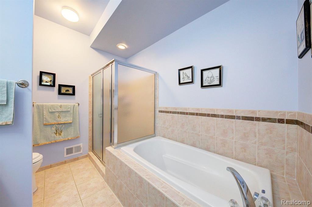 48579 Oak Bridge Drive, Canton, MI 48188 — Photo 28
