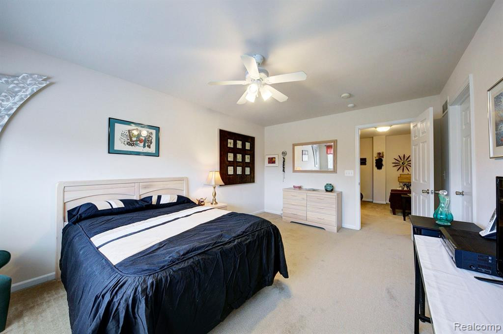 48579 Oak Bridge Drive, Canton, MI 48188 — Photo 50