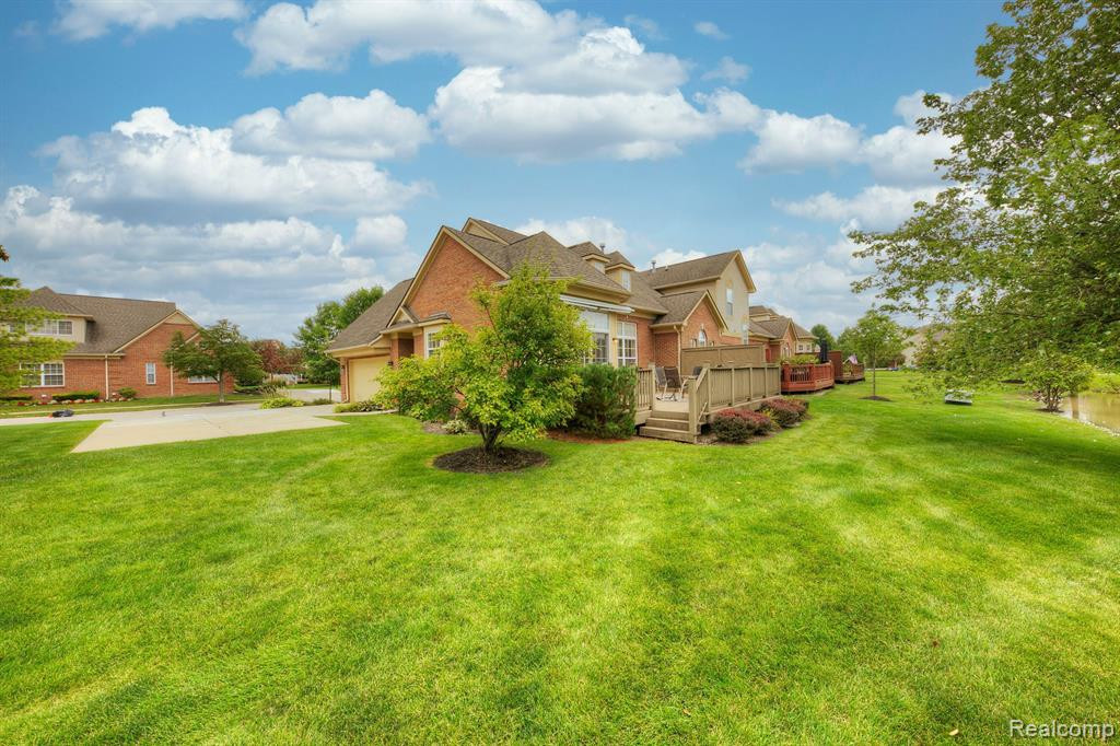 48579 Oak Bridge Drive, Canton, MI 48188 — Photo 55
