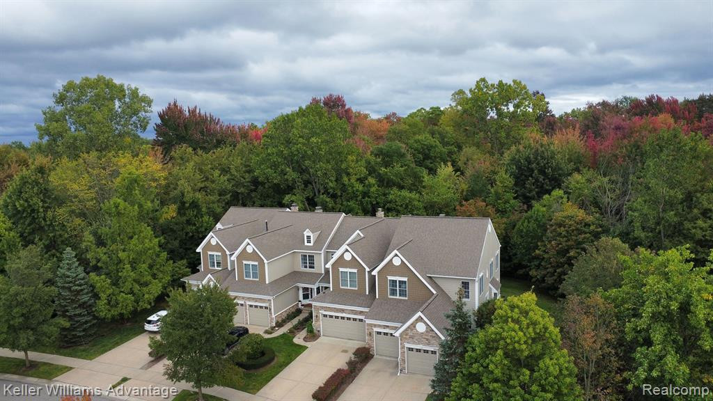 26248 Fieldstone Drive, Novi, MI — Photo 4