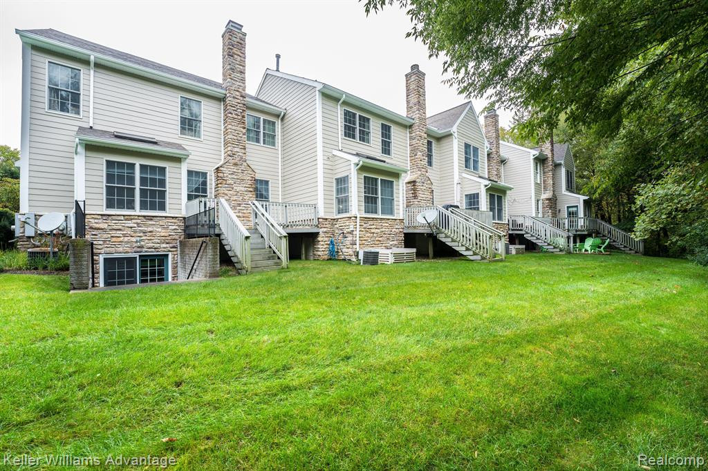 26248 Fieldstone Drive, Novi, MI — Photo 9