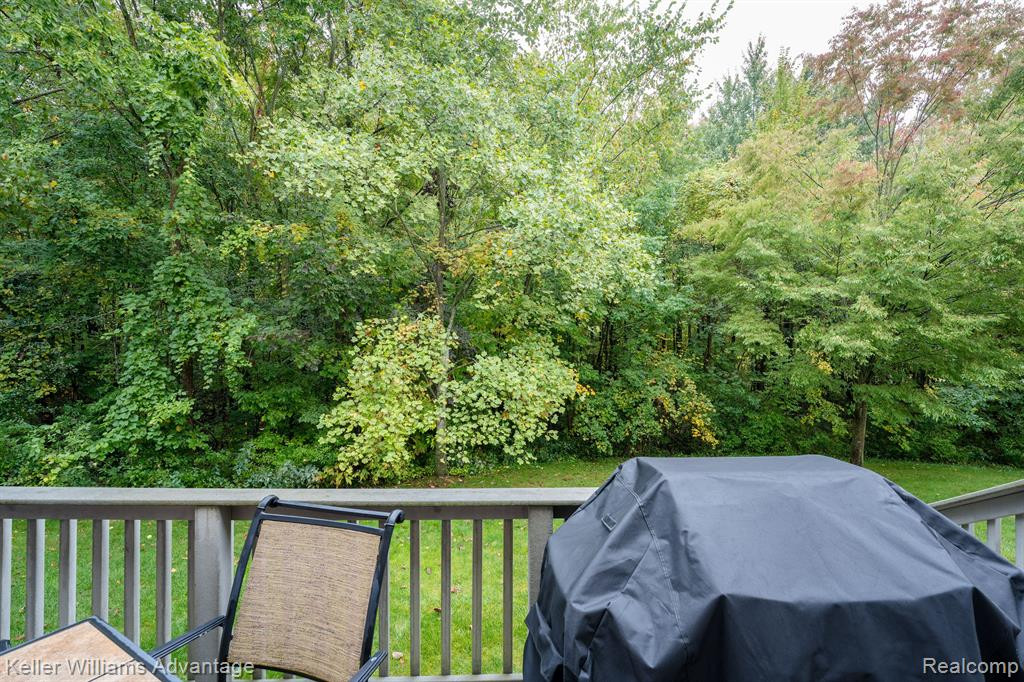 26248 Fieldstone Drive, Novi, MI — Photo 11