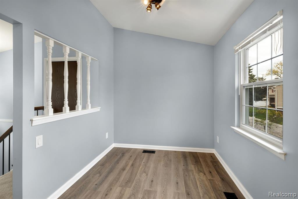 20811 W GLEN HAVEN Circle, Northville, MI 48167 — Photo 19