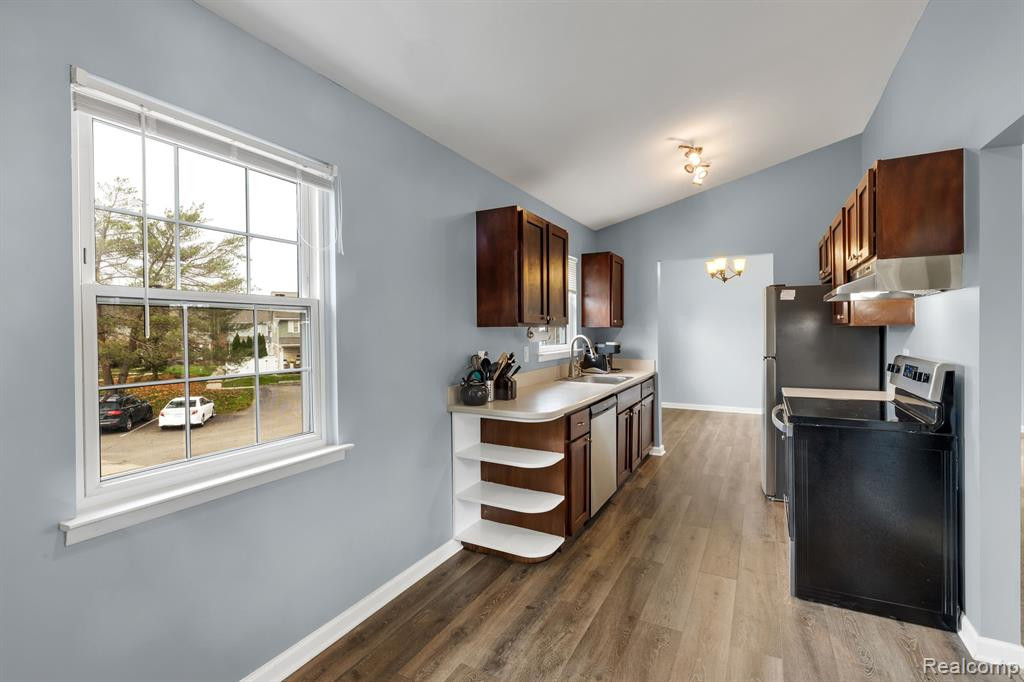 20811 W GLEN HAVEN Circle, Northville, MI 48167 — Photo 20