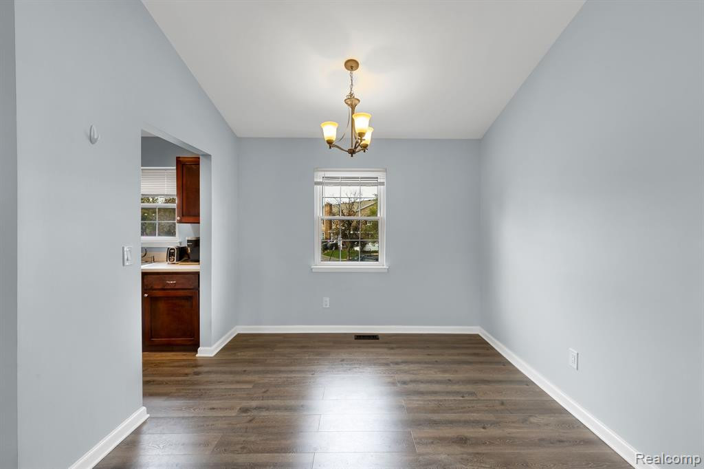 20811 W GLEN HAVEN Circle, Northville, MI 48167 — Photo 21
