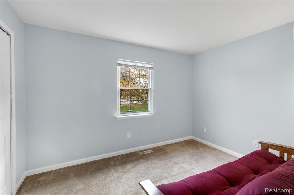 20811 W GLEN HAVEN Circle, Northville, MI 48167 — Photo 24