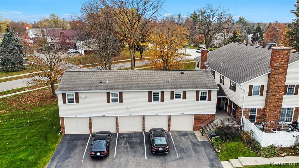 20811 W GLEN HAVEN Circle, Northville, MI 48167 — Photo 33
