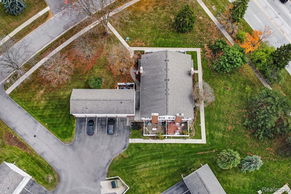 20811 W GLEN HAVEN Circle, Northville, MI 48167 — Photo 37