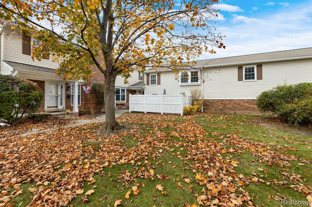 20811 W GLEN HAVEN Circle, Northville, MI 48167 — Photo 39