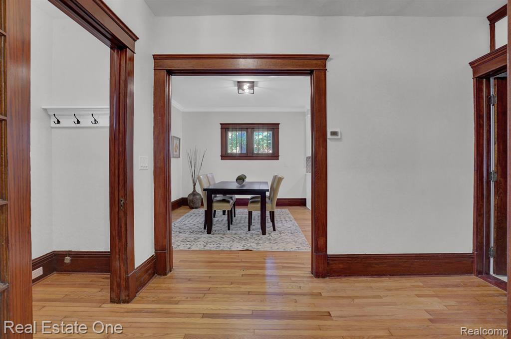 1404 W HURON Street, Ann Arbor, MI 48103 — Photo 3