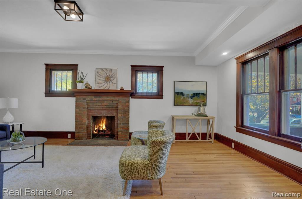 1404 W HURON Street, Ann Arbor, MI 48103 — Photo 4