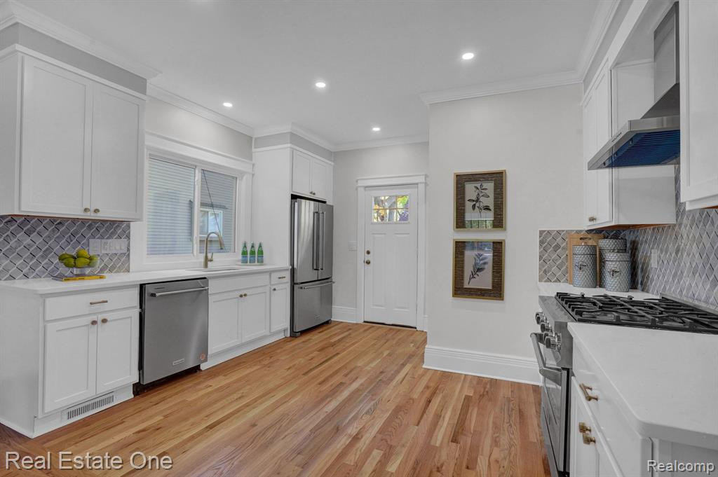 1404 W HURON Street, Ann Arbor, MI 48103 — Photo 9