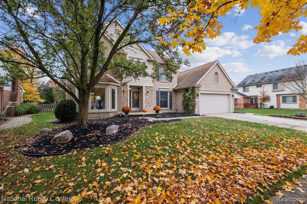 45870 Larchmont Drive, Canton, MI 48187 — Photo 2
