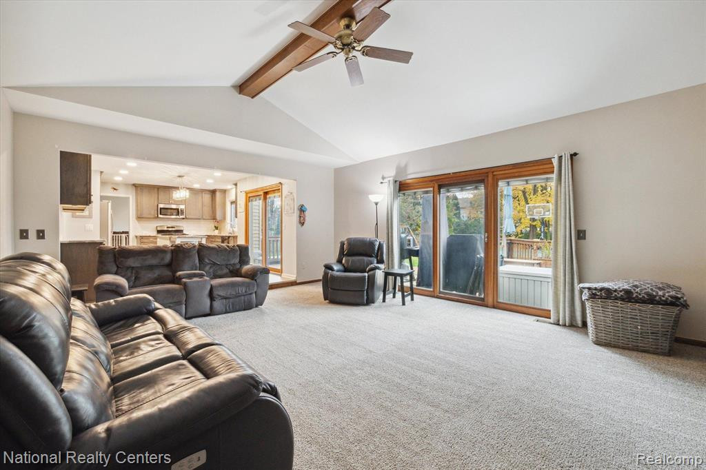45870 Larchmont Drive, Canton, MI 48187 — Photo 19