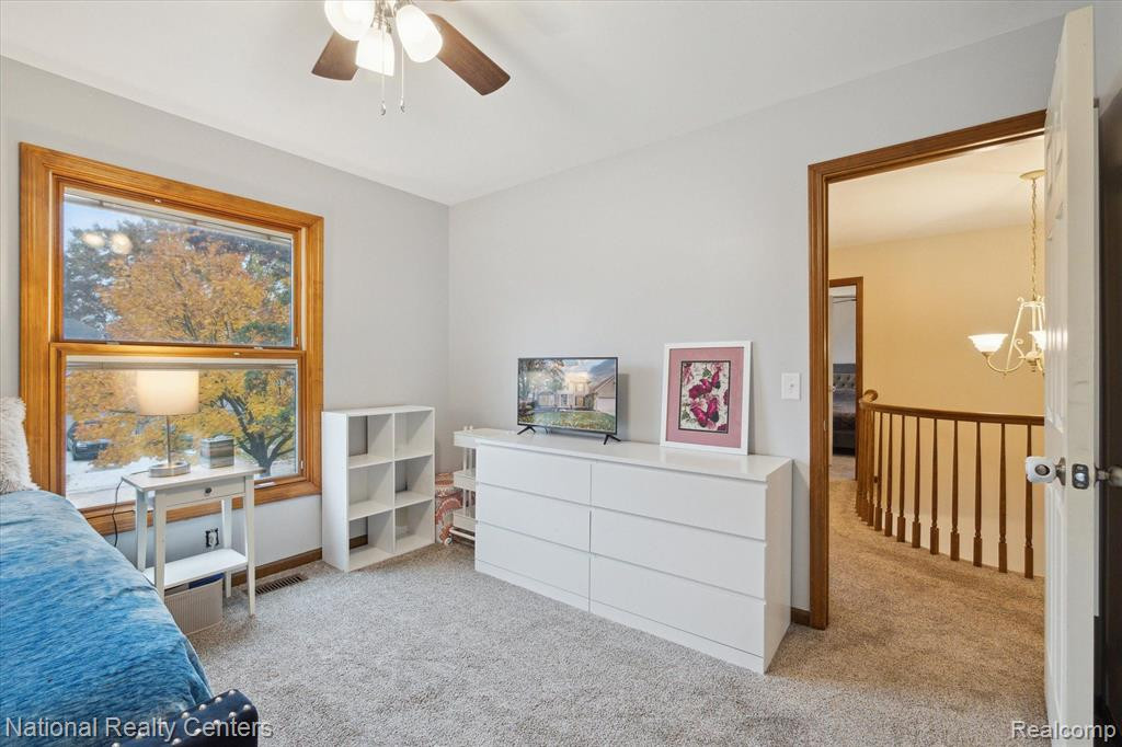 45870 Larchmont Drive, Canton, MI 48187 — Photo 32