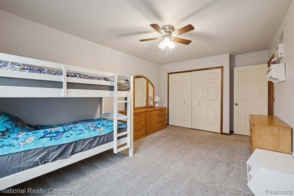 45870 Larchmont Drive, Canton, MI 48187 — Photo 35