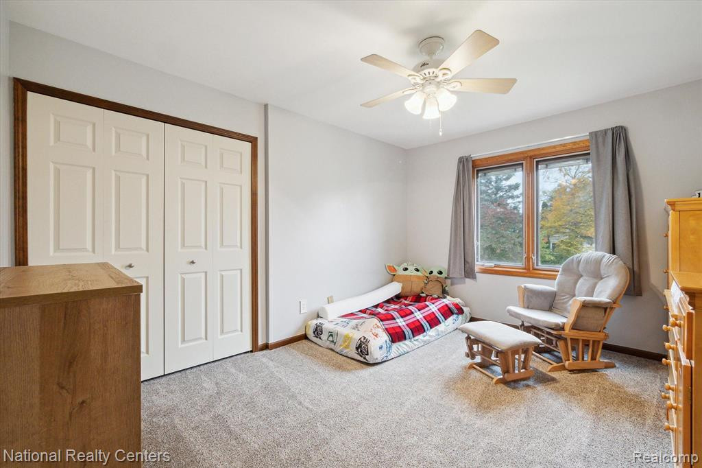 45870 Larchmont Drive, Canton, MI 48187 — Photo 36
