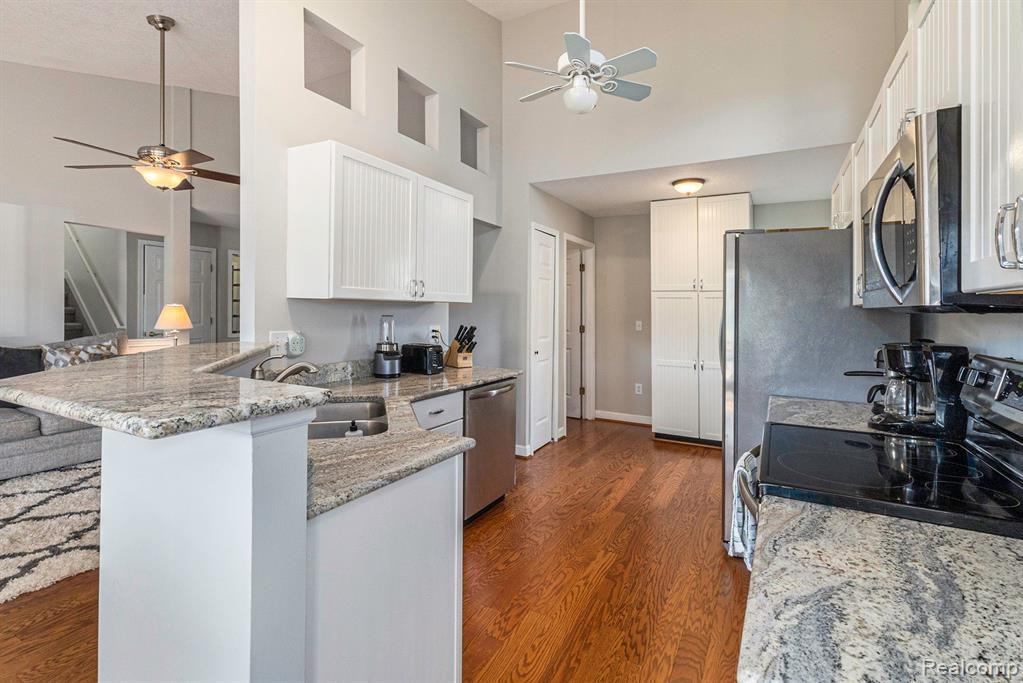 421 Lilly View, Howell, MI 48843 — Photo 10