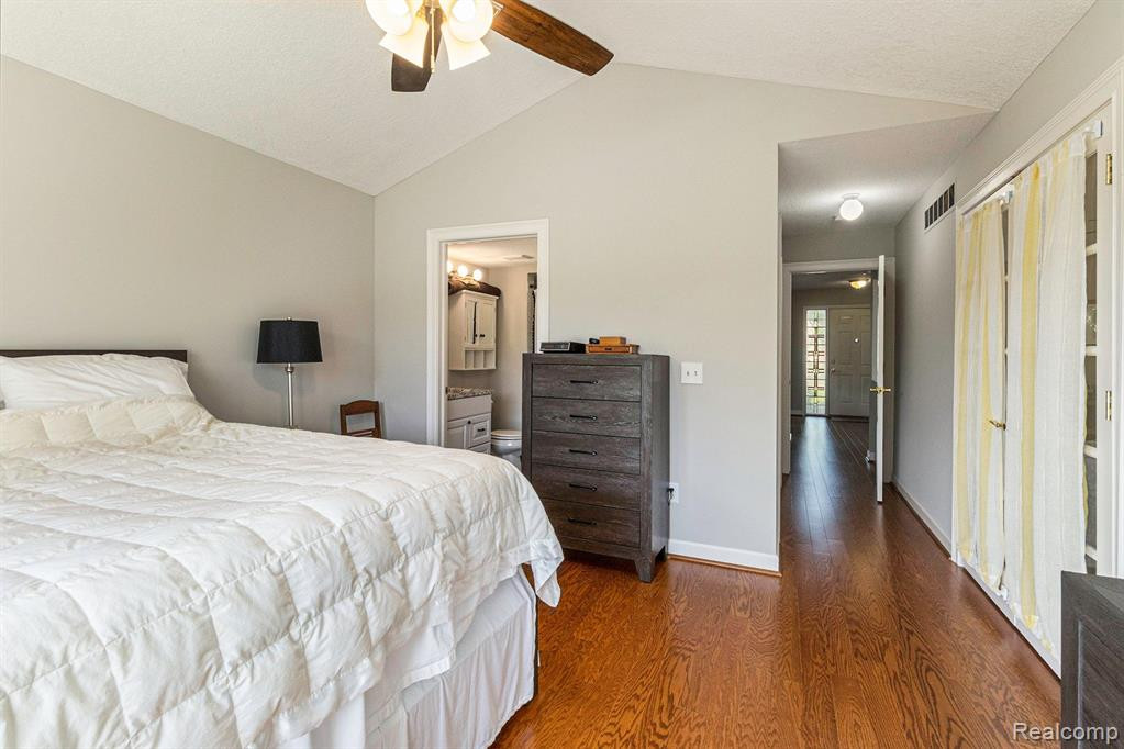 421 Lilly View, Howell, MI 48843 — Photo 17