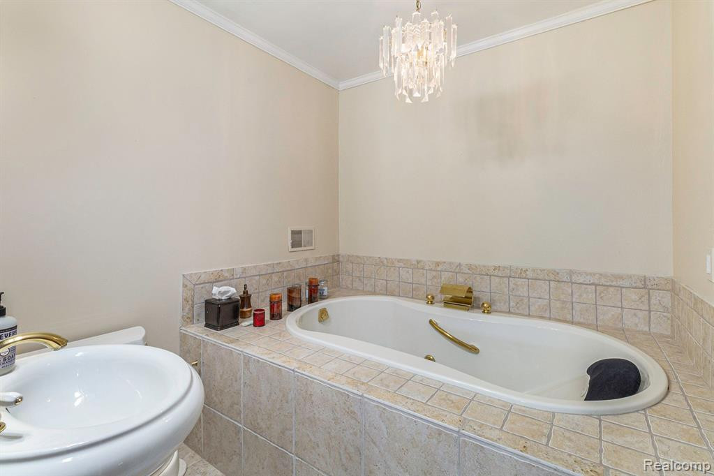 421 Lilly View, Howell, MI 48843 — Photo 33