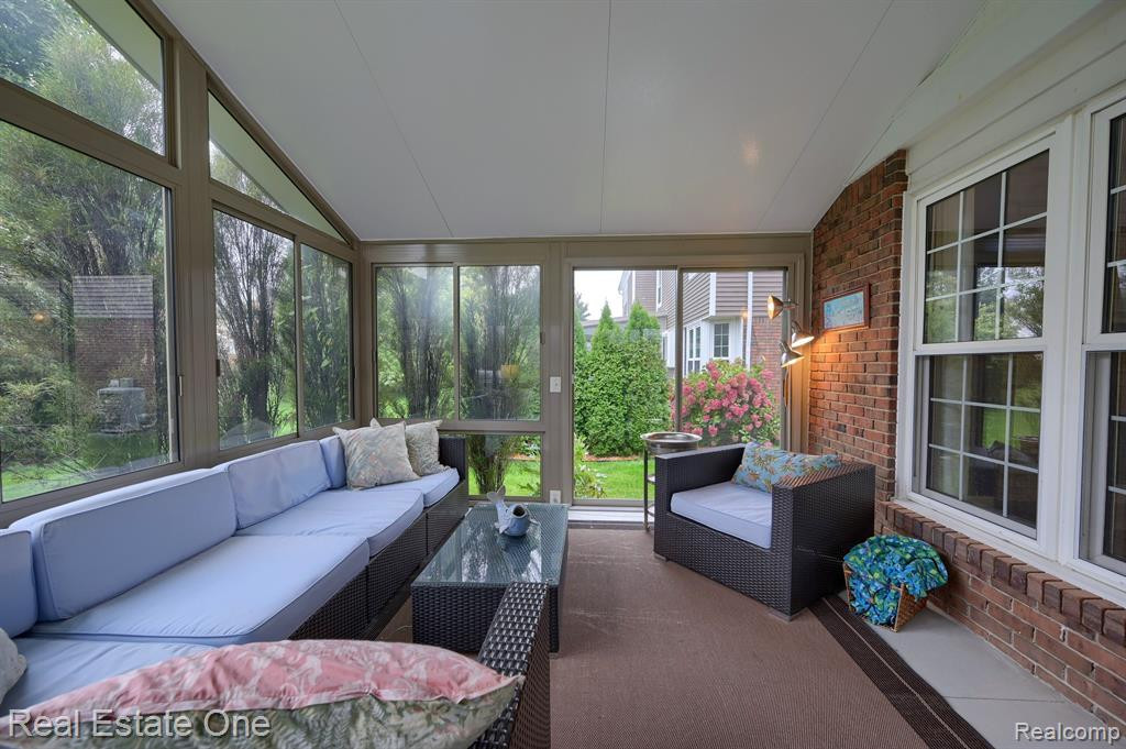 46533 POLO Drive, Canton, MI 48187 — Photo 15