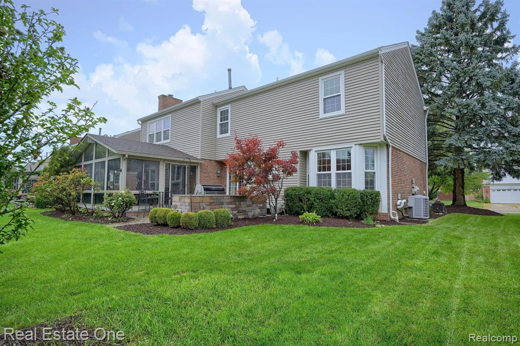 46533 POLO Drive, Canton, MI 48187 — Photo 30