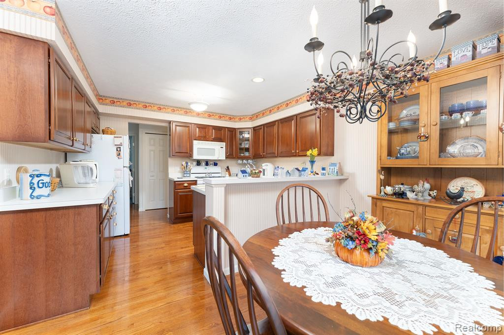 1456 COLONY Drive, Saline, MI 48176 — Photo 5