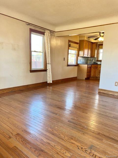 4903 BEDFORD Street, Dearborn Heights, MI 48125 — Photo 4