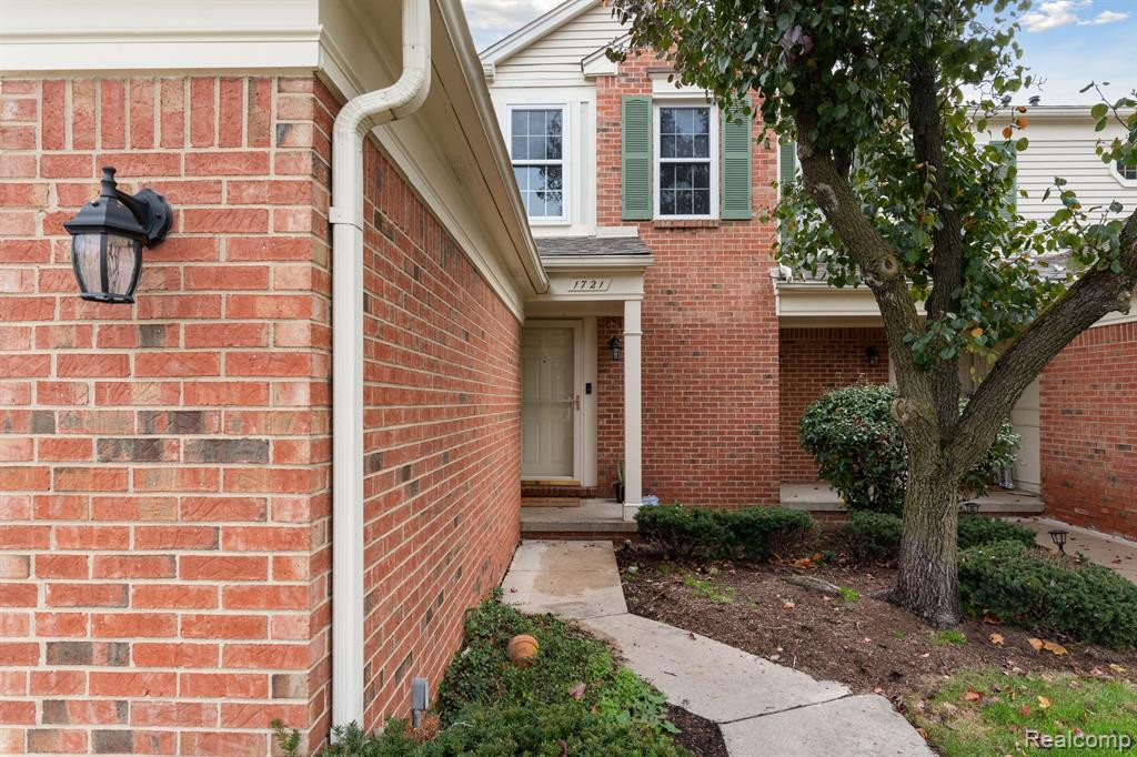 1721 CHRISTOPHER Drive, Canton, MI 48188 — Photo 5