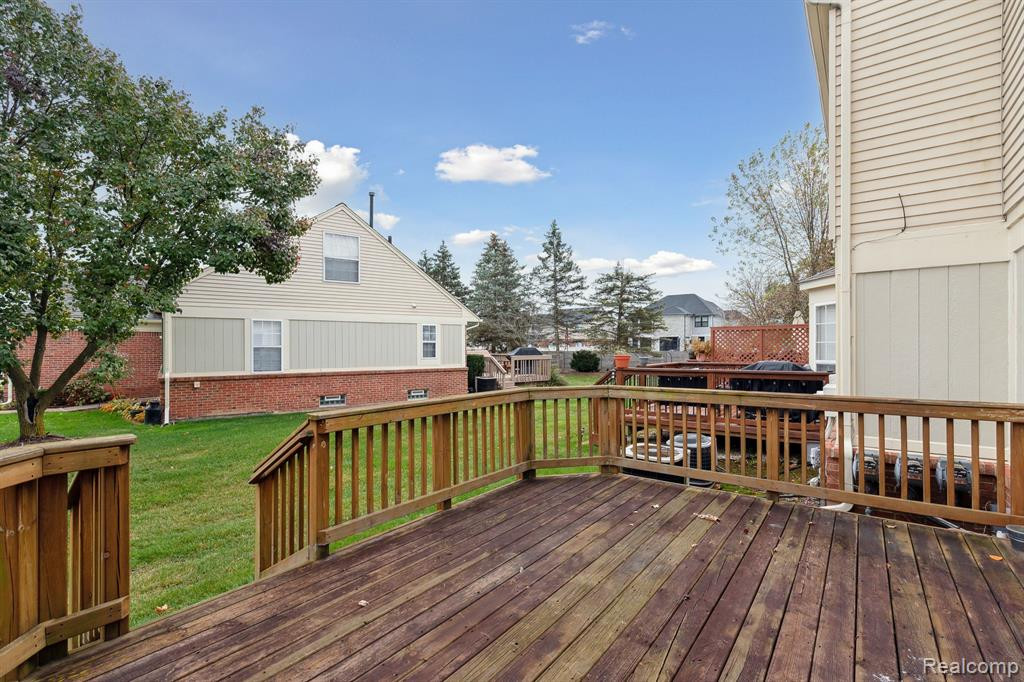 1721 CHRISTOPHER Drive, Canton, MI 48188 — Photo 33