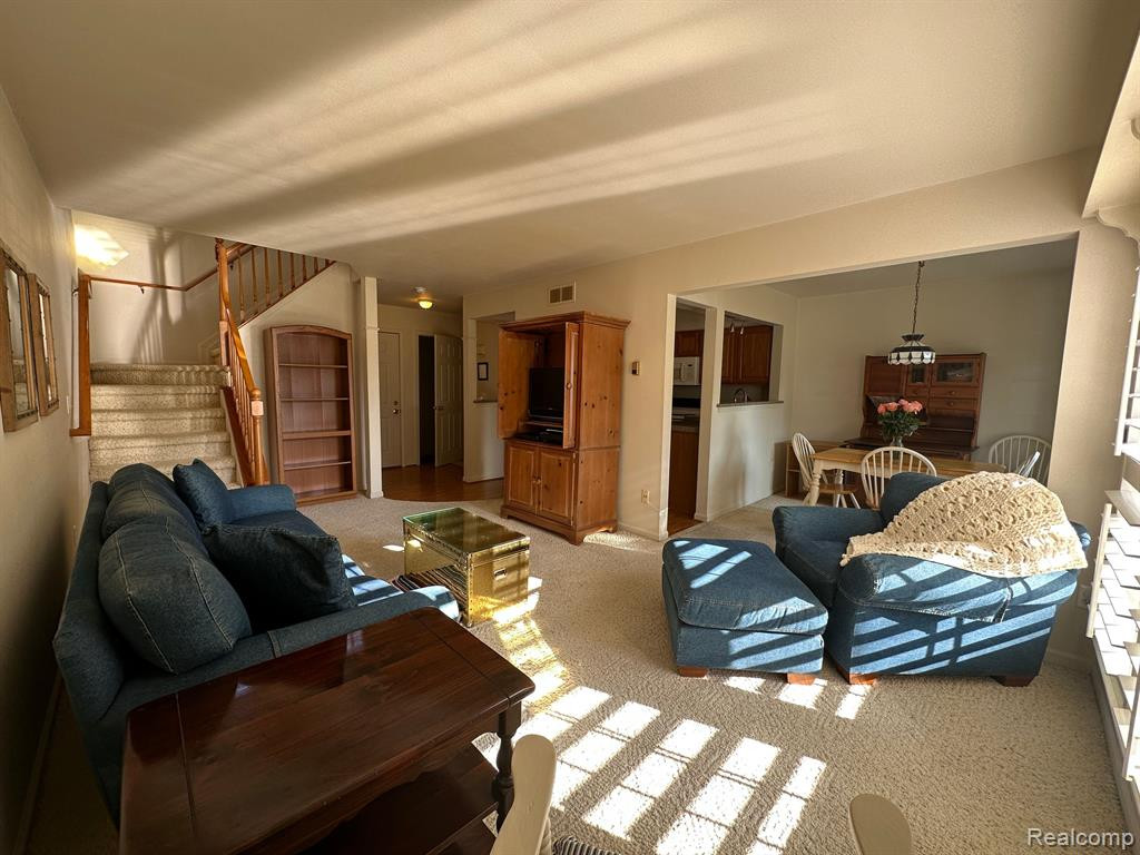 3072 VILLAGE Circle N, Ann Arbor, MI 48108 — Photo 10