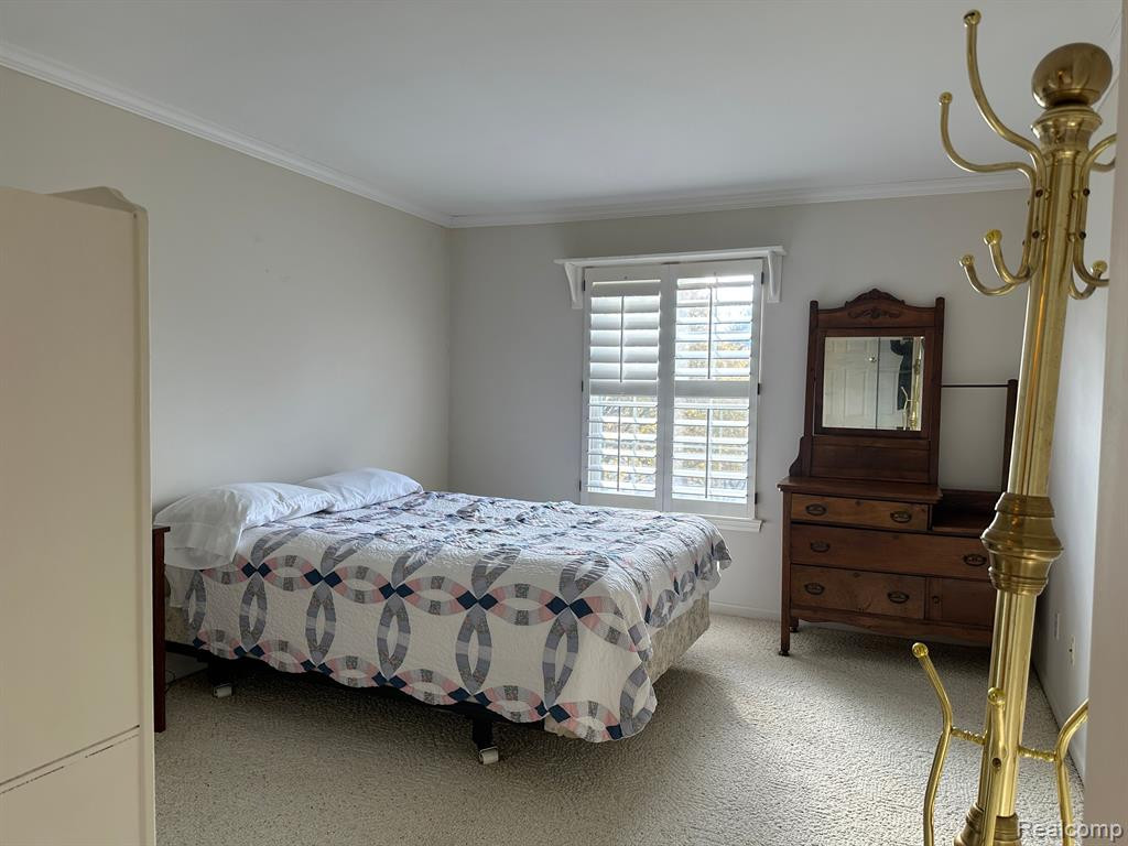 3072 VILLAGE Circle N, Ann Arbor, MI 48108 — Photo 24