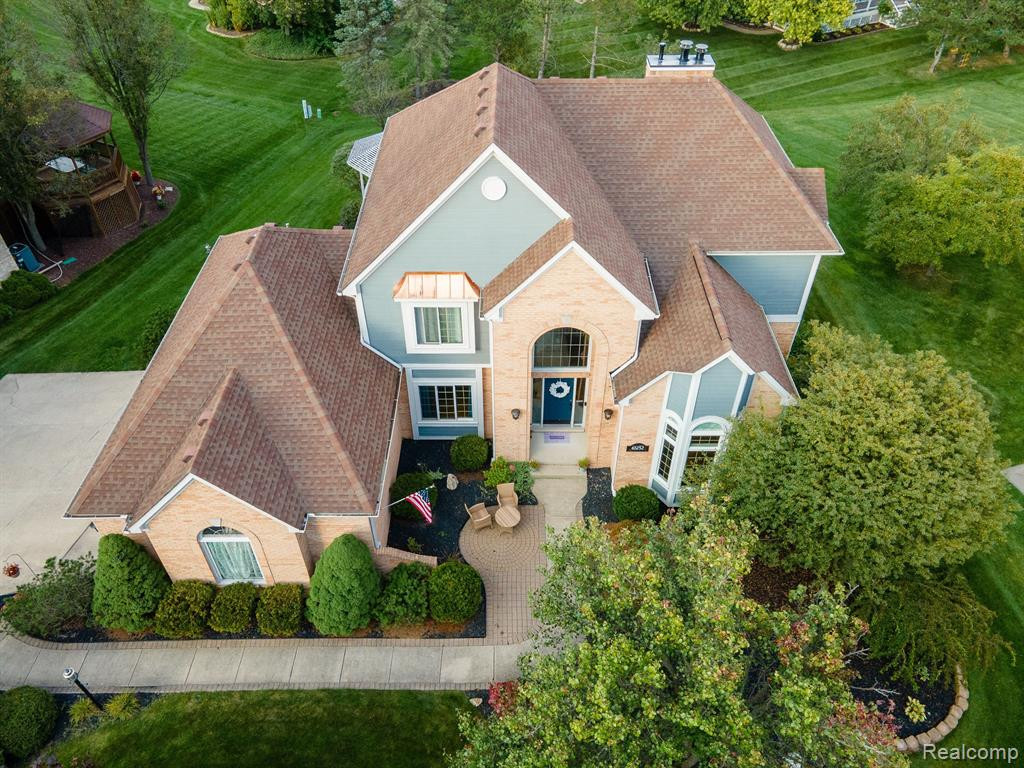 48252 CHESTERFIELD Drive S, Canton, MI 48187 — Photo 3