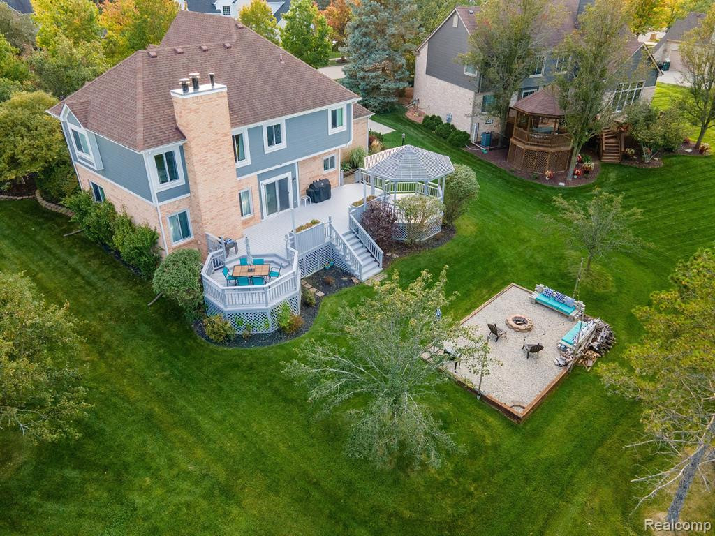 48252 CHESTERFIELD Drive S, Canton, MI 48187 — Photo 21