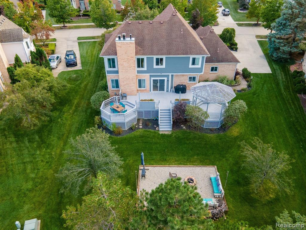 48252 CHESTERFIELD Drive S, Canton, MI 48187 — Photo 22