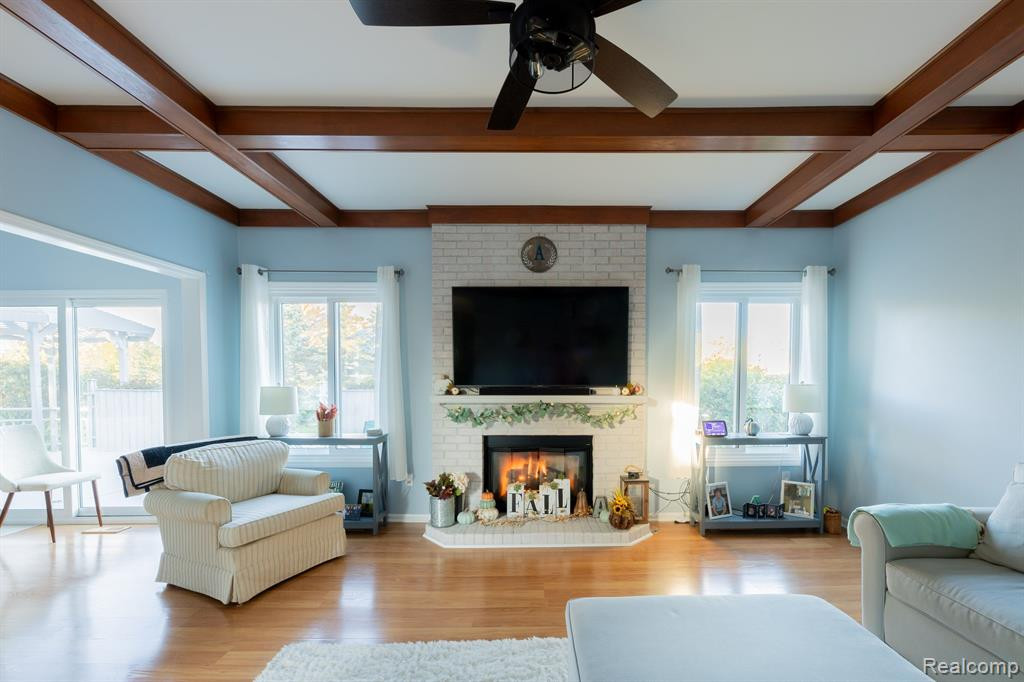 48252 CHESTERFIELD Drive S, Canton, MI 48187 — Photo 40