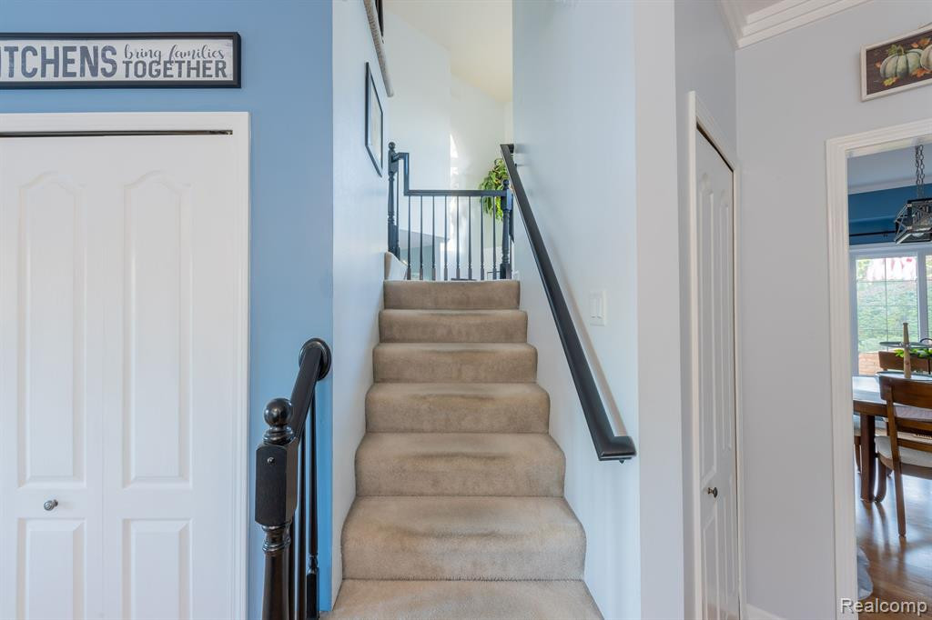 48252 CHESTERFIELD Drive S, Canton, MI 48187 — Photo 47