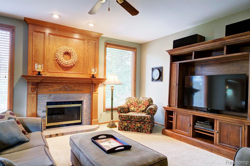 48684 Castleside Drive, Canton, MI 48187 — Photo 17